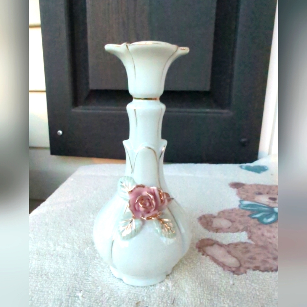 1950's Pearly-White & Pink Floral Rose Decorative Vase Centerpiece 6" x 3"